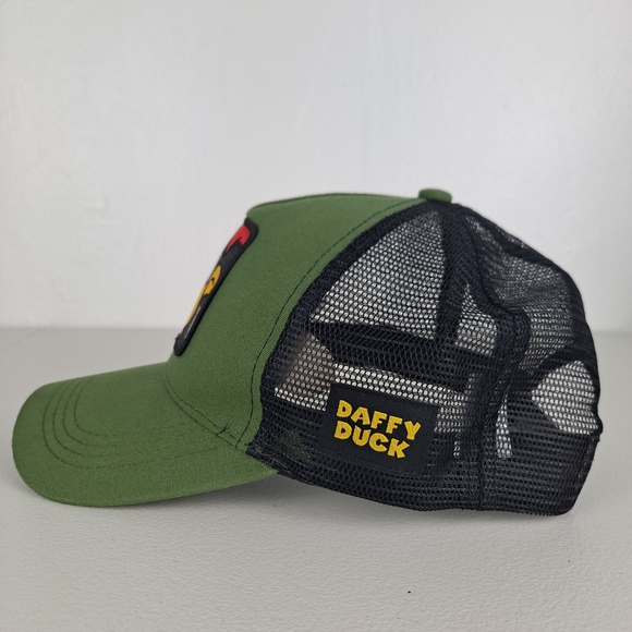 New Baseball-Style Daffy Duck Cap - Picture 2 of 5